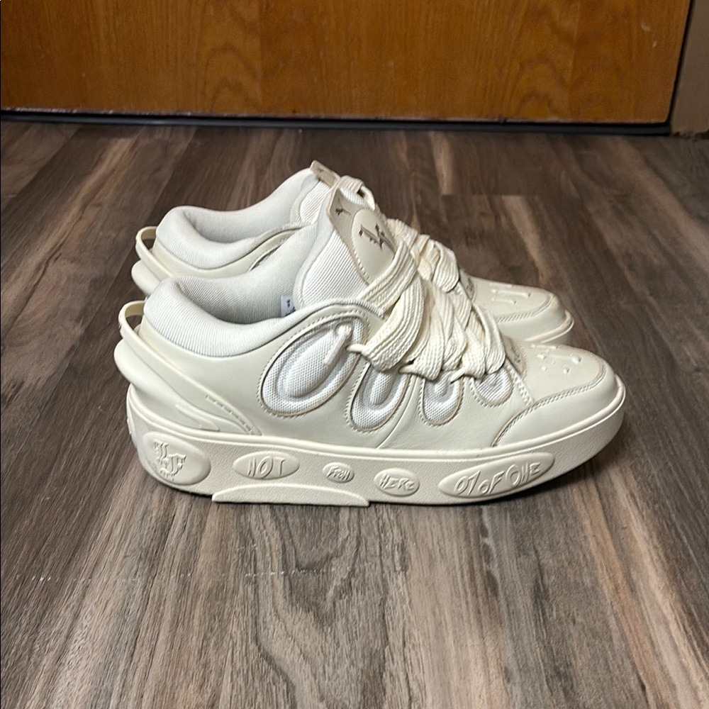 Puma Cream Sneakers